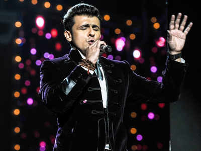 Sonu Nigam offers clarification on his comment about wanting to be from Pakistan
