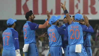 India vs South Africa Live Score, 2nd T20I 2022: Keshav Maharaj removes Rohit Sharma; KL Rahul slams fifty to lead India run charge