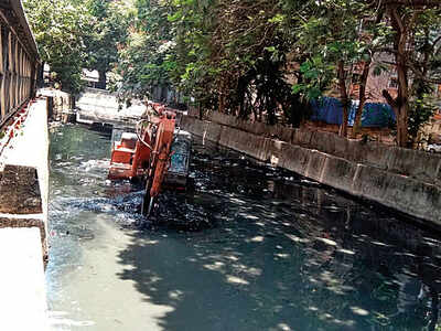 Railways cleans up its track record: If its claims are to be believed, suburban section will not be flooded this monsoon