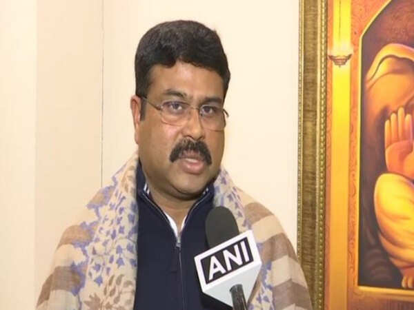 Rs 5 lakh life cover for LPG delivery boys, pump attendants next