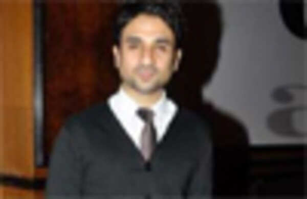 Mumbai calling Vir Das