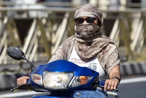North India swelters as mercury nears 45°C