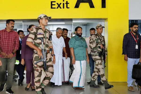 Pinarayi Vijayan returns to Thiruvananthapuram after poll debacle