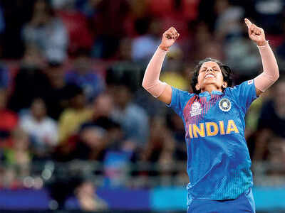 The long  short of it: Diminutive Poonam Yadav’s googlies give India win over champs Australia in T20 World Cup opener