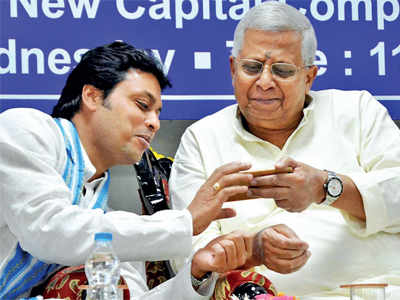 Twitter roasts Tripura CM Biplab Kumar Deb's claims on internet during the Mahabharata era