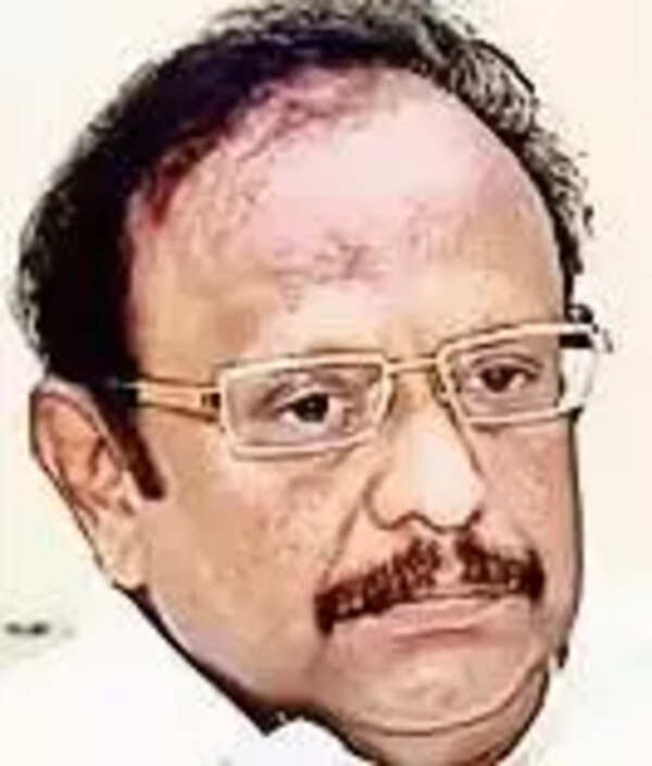 LPG shortage due to centre’s ‘failed foreign policy’, says Regupathy