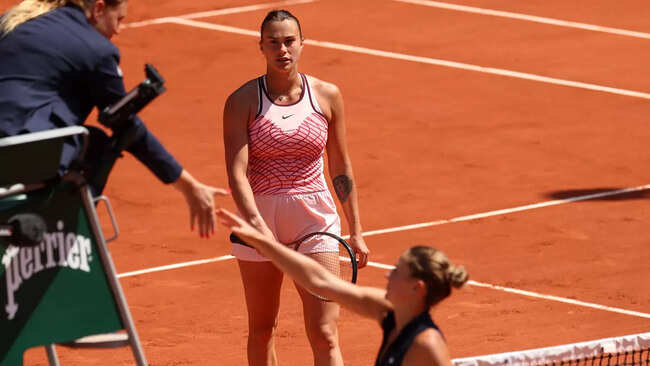 Kostyuk did not deserve jeers for refusing handshake, says Sabalenka