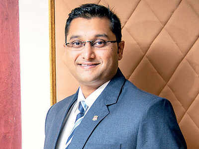 Shirish Kulkarni slaps legal notice on bank denying defaulter status Shirish Kulkarni slaps legal notice on bank denying defaulter status