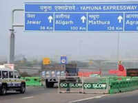 Delhi: Helmets, seat belts must on Yamuna Expressway 