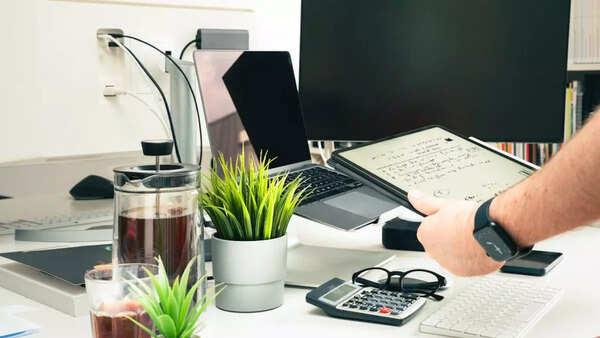 Latest Tech Gadgets On Flipkart: Smart Glasses, Smart Rings & More