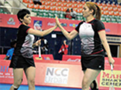 Indian shuttlers too good for Singapore