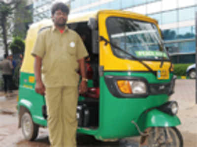 Woman ‘forgets’ to pay auto driver full fare