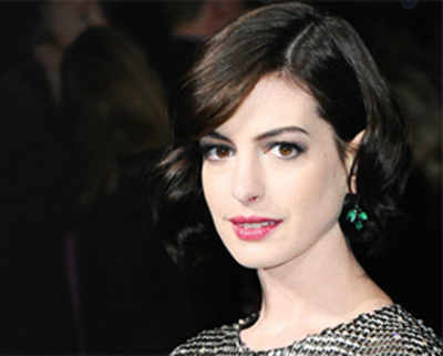 Anne Hathaway is expecting a baby