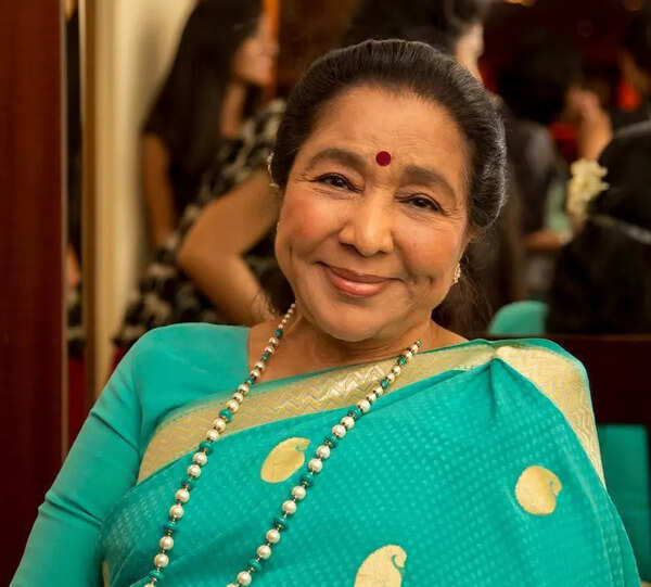 Asha Bhosle’s voice will never fade, neither will her warmth: Amol Palekar
