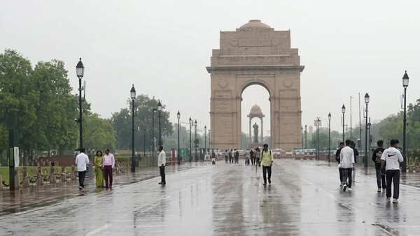 Delhi-NCR sees rain as IMD warns of thunderstorm, lightning; hotter days ahead from May 15
