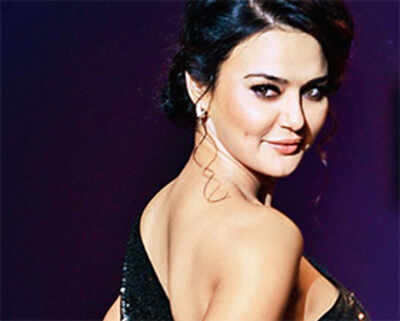 Zinta plays spoilsport