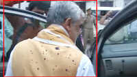Watch: Miscreant throws ink at Union Minister Ashwini Kumar Choubey outside Patna hospital 