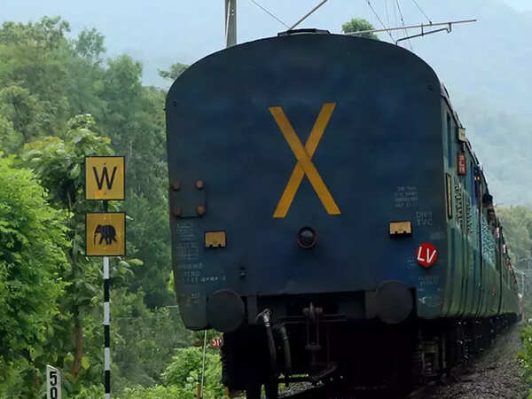 Three train services in Kerala to be privatised