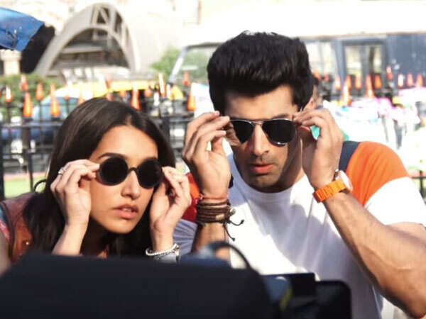 Watch: All the action from Aditya-Shraddha's 'OK Jaanu' title track shoot