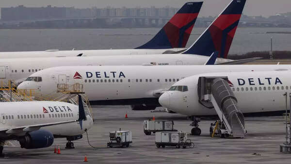 Delta Airlines to Elon Musk: We chose Amazon Leo and not Spacex because we want to work with a company that ...