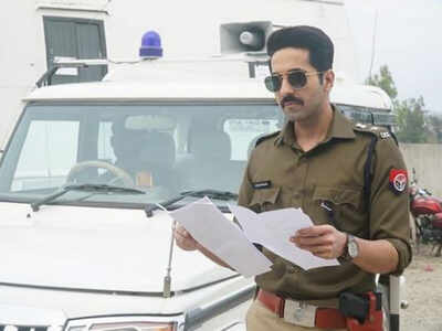 Ayushmann Khurrana and team battle leaches for Article 15