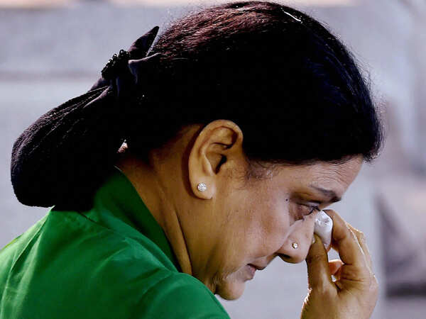 I am not a petty thief, Sasikala tells cops