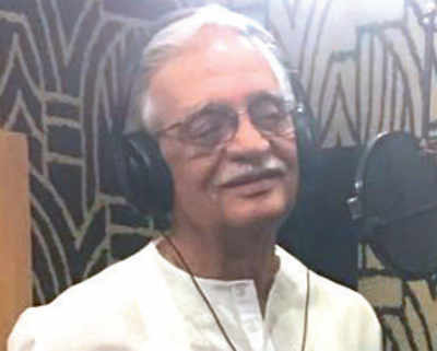 Gulzar records a poem on climate change