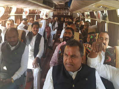 Rebel Madhya Pradesh Congress MLAs drop plan to leave city