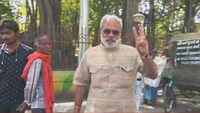 PM Modi’s look-alike Abhinandan Pathak files his nomination from Varanasi 