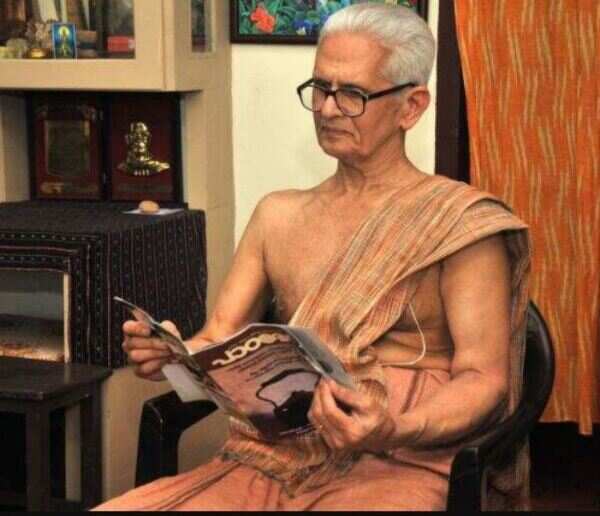 Malayalam poet Vishnunarayanan Namboothiri passes away