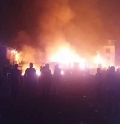 Kurla: Cylinder blasts cause massive fire in Kapadia Nagar; no causalities