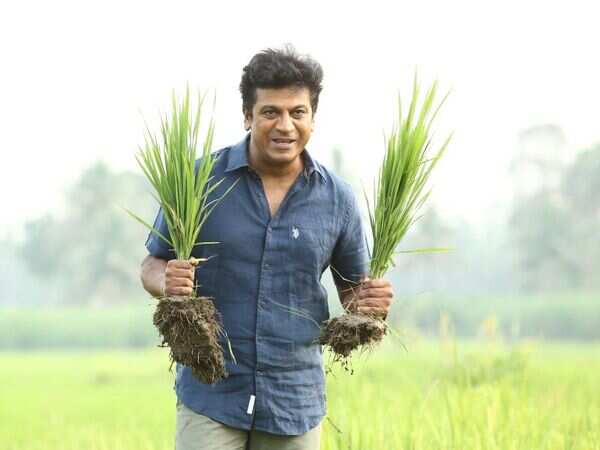 SRK inspires farmers' agitation in Maharashtra