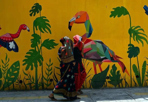 Heat is still on: Mumbai’s daytime temperatures hover near 40°C mark for second day in row