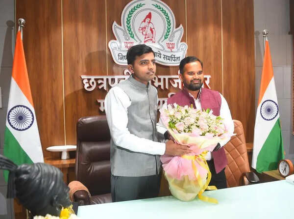 Amol Yedge takes charge as Chhatrapati Sambhajinagar civic chief
