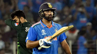 IND vs PAK, ICC विश्व कप 2023 हाइलाइट्स: क्लिनिकल भारत ने पाकिस्तान के  खिलाफ विश्व कप का सही रिकॉर्ड बरकरार रखा - द टाइम्स ऑफ़ इण्डिया