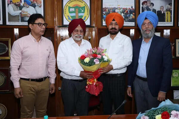 PAU bids adieu to Dr Gill, Dr Jaura on superannuation