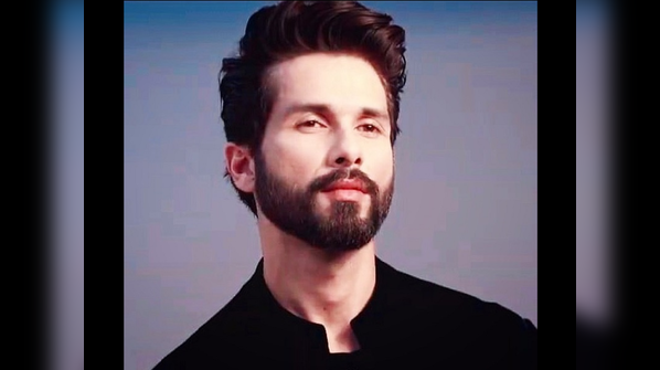 Shahid Kapoor looks suave and dapper in his latest post on social media