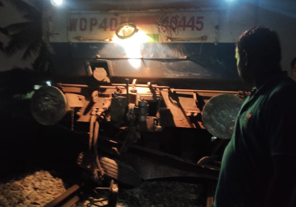 Truck on tracks: Government Railway Police arrests driver in Bengaluru