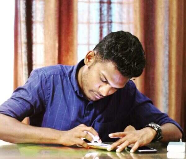 Kerala man sketches portraits to collect fund for Chief Minister’s Distress Relief Fund