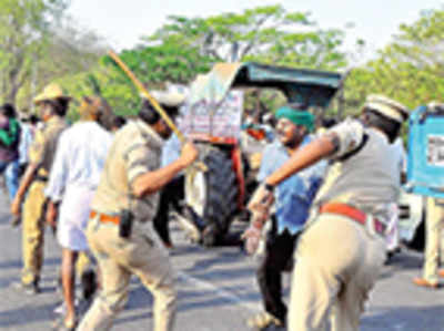 Politics behind farmers’ rally, feels CM; vows a Sunday meet