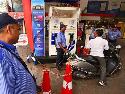 Petrol at Rs 80per litre in Mumbai as prices rise after 2 days