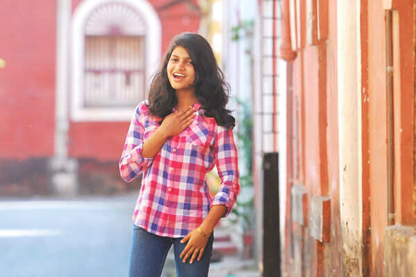 My latest sing is tribute to my motherland: Akshada Bandekar