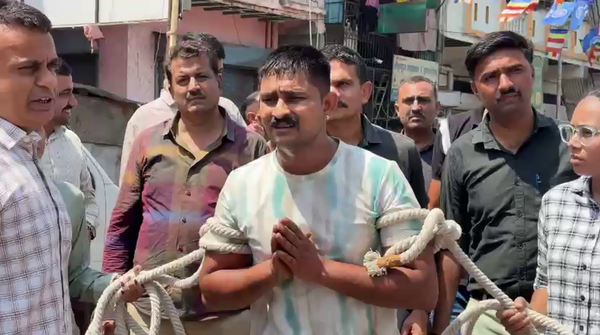 History-sheeter, four aides booked for extorting Surat fruit trader