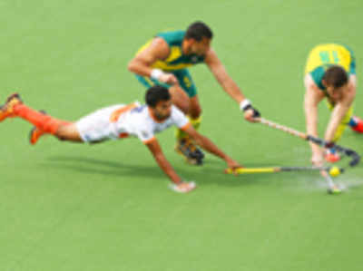 India can play hockey: Van Ass
