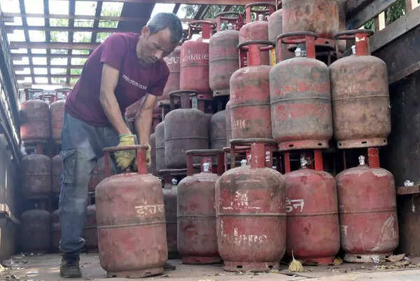 LPG shortage hits hotels, restaurants as induction cooktops fly off shelves