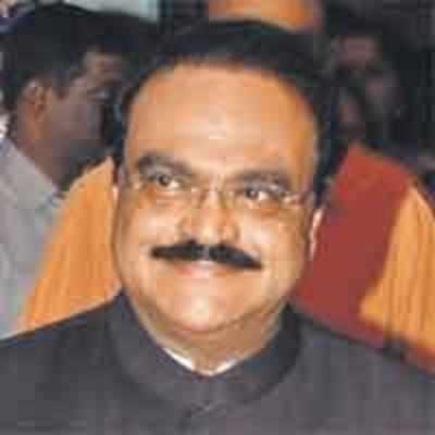 Concentrate on polls now, says Bhujbal