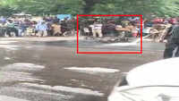 Delhi: Upset over challan, 'drunk' man sets his bike on fire in Sheikh Sarai 