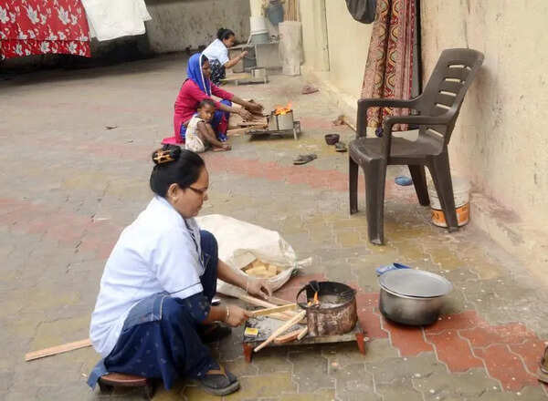 From LPG to firewood: Factories struggle to stop migrants’ ghar waapsi