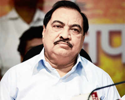 Ethical hacker to face probe for Khadse-Dawood claim: Fadnavis
