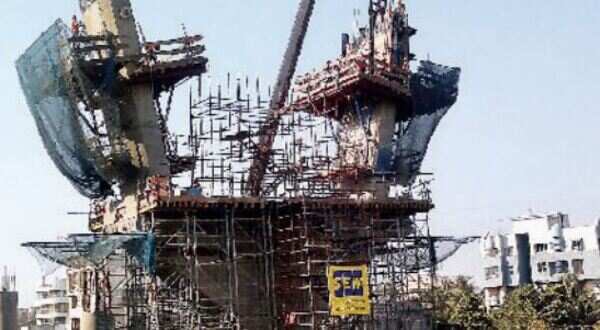 Work on Metro robs Jogeshwari locals of sleep